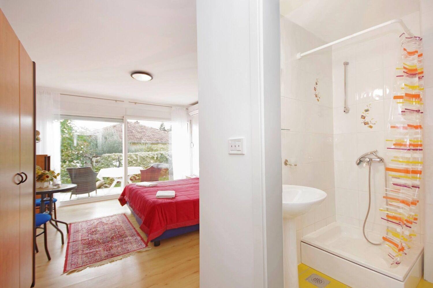 Apartments Javi - Free Private Parking Trogir Bagian luar foto