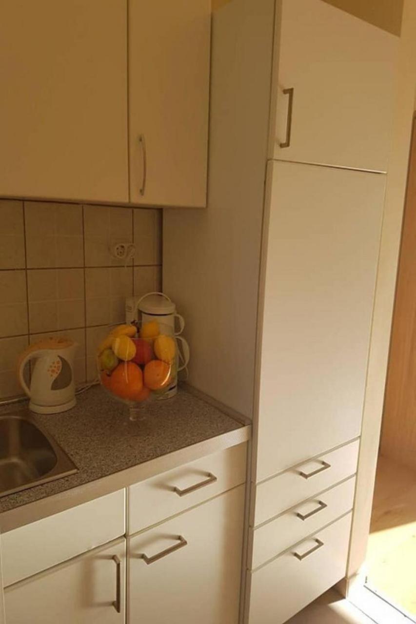 Apartments Javi - Free Private Parking Trogir Bagian luar foto