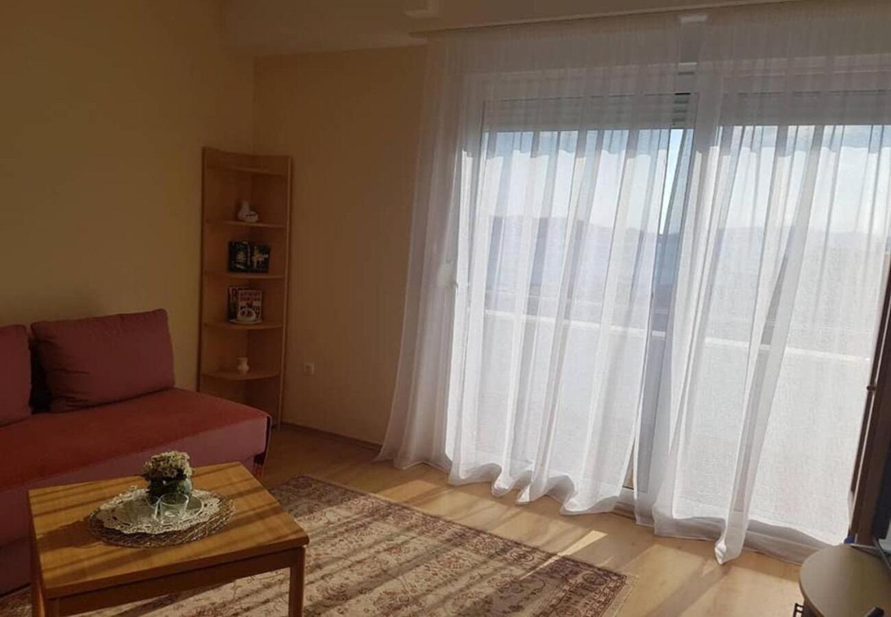 Apartments Javi - Free Private Parking Trogir Bagian luar foto